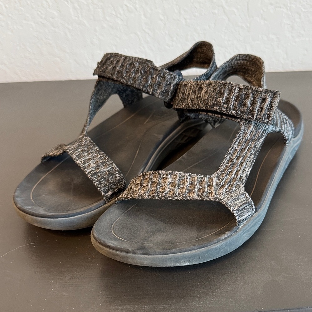 Teva Black and Gray Textured Sandals